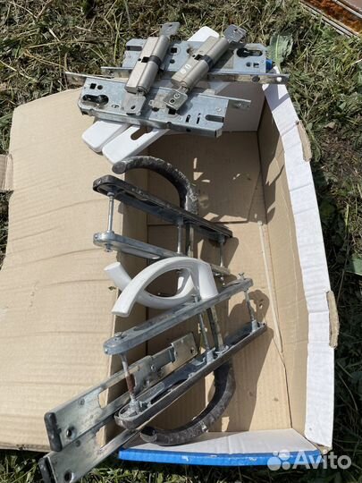 Пластиковая входная дверь коричневая