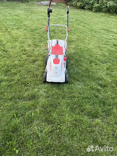Газонокосилка электрическая