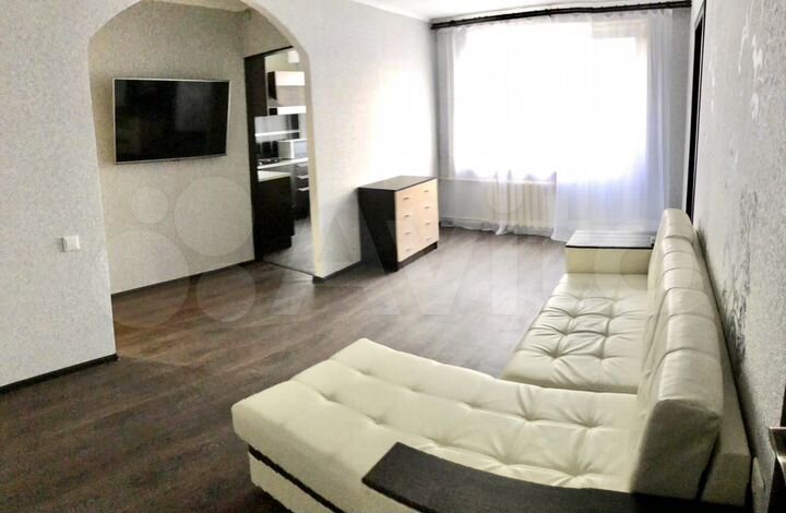 2-к. квартира, 43 м², 4/4 эт.