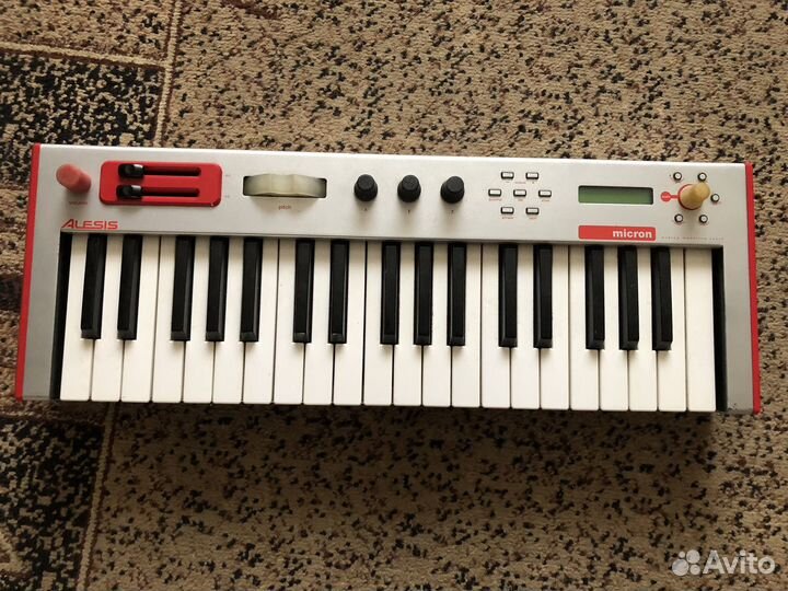 Синтезатор Alesis Micron
