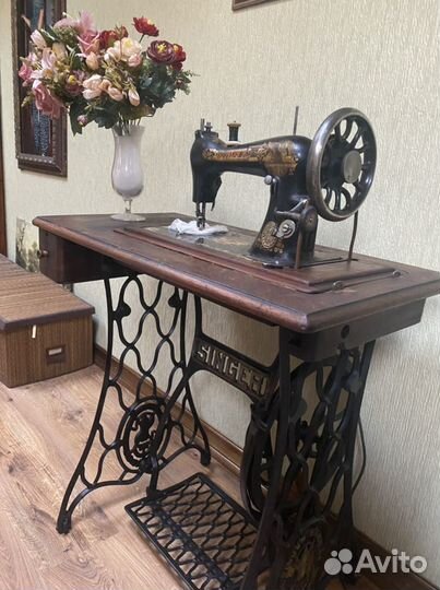 Швейная машинка Singer 1904 года