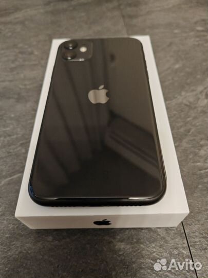 iPhone 11, 64 ГБ