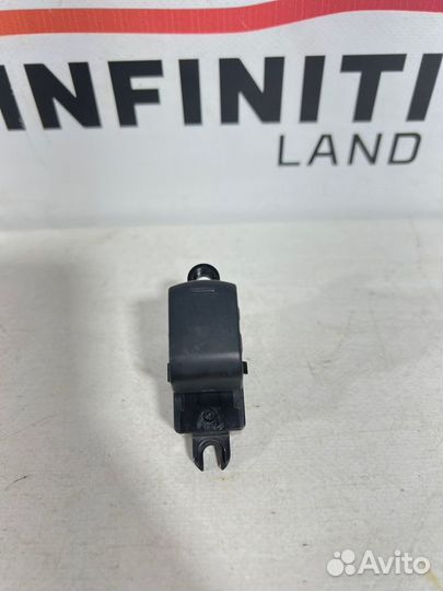 Блок кнопок стеклоподъёмника Nissan Teana J31