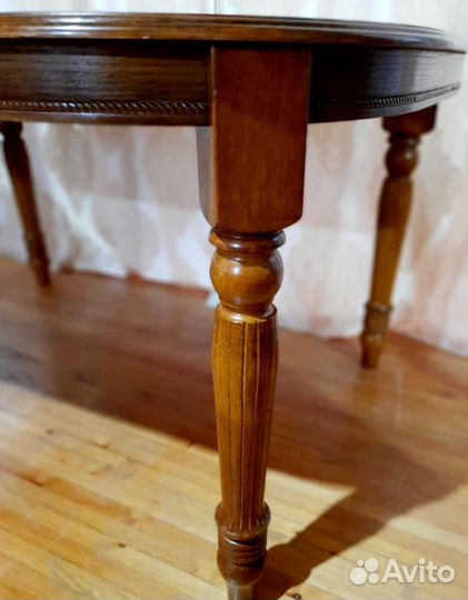 Стол Малайзия