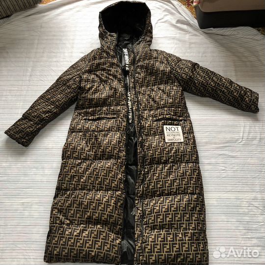 Зимняя женская двух-сторонняя куртка б/у