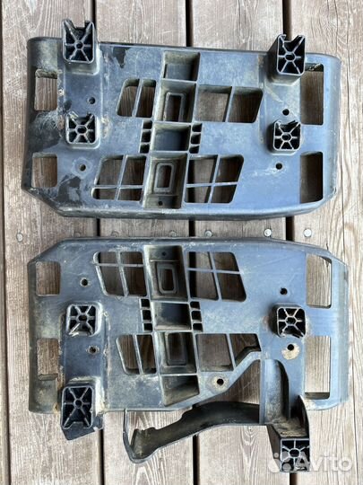 Основания подножек BRP G2