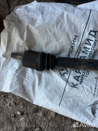Привод Шрус volkswagen б6 передний правый