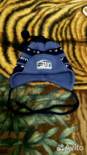 Шапка зимняя на 2-4 года