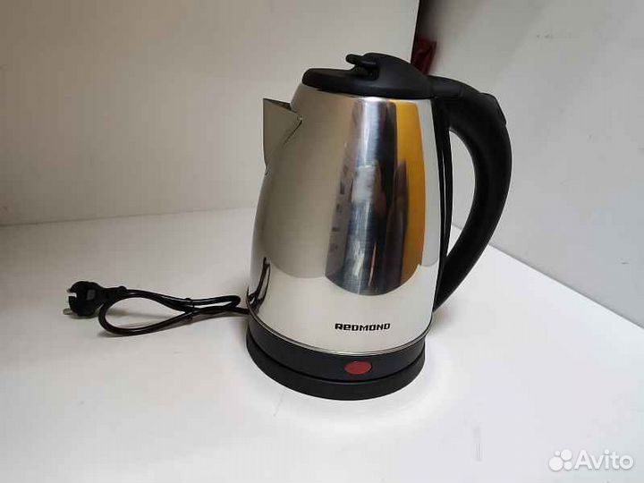 Чайник электрический Redmond RMD-7016