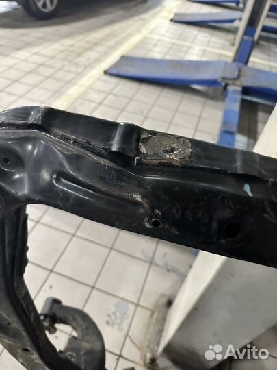 Подрамник Hyundai sonata NF