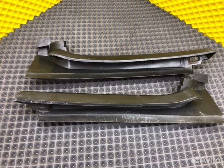 Крышки воздуховода Mercedes-Benz 190E W201