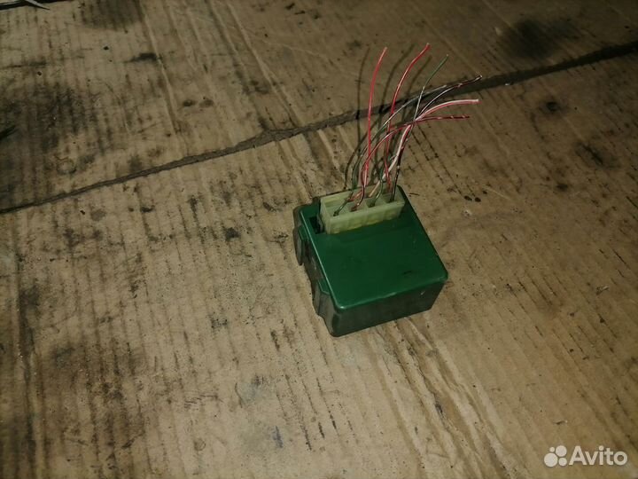 Реле фар Тойота Краун GS131