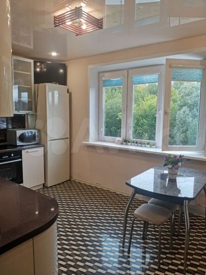 3-к. квартира, 81,2 м², 2/17 эт.