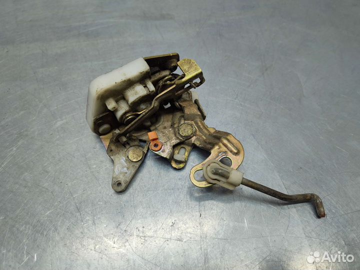 Замок двери Mitsubishi Libero CD5W 1998 г.в