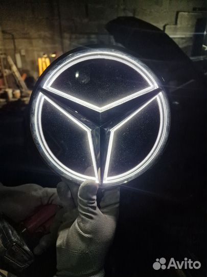 Значок mercedes светящийся