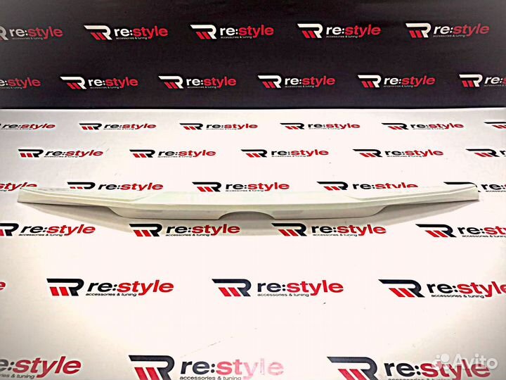 Спойлер Под стекло Prado 150 новый стиль