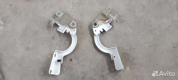 Петли капота Лада X-рей, Лада Иксрей