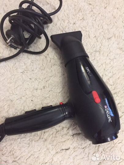 Продаю фен Dewal 2200