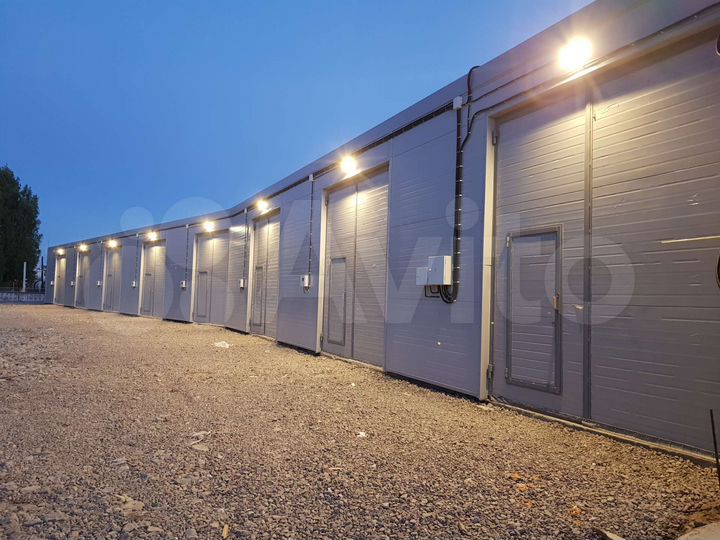 Гараж, > 30 м²