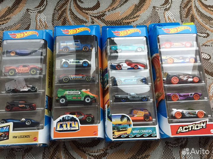 Машинки коллекция hot whels -wawe cravers