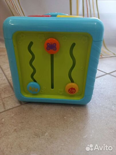 Развивающий кубик бу