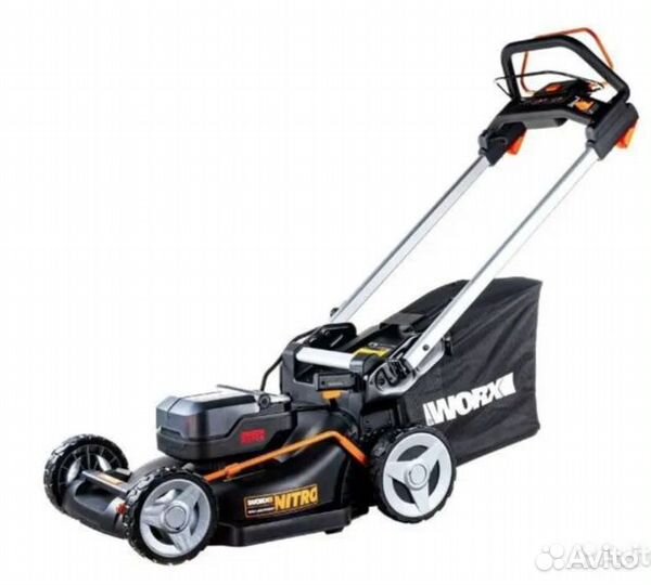 Аккумуляторная самоходная газонокосилка Worx WG749