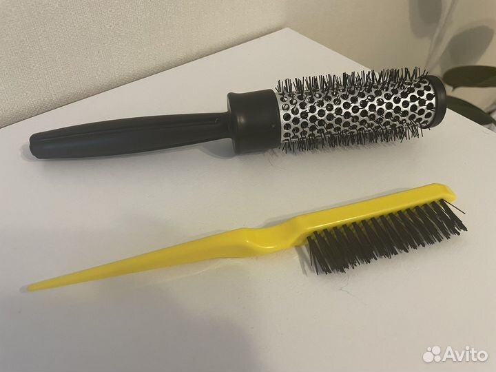 Расчески для парикмахера