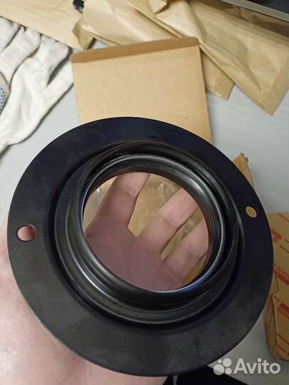 Опорный подшипник передней стойки Toyota