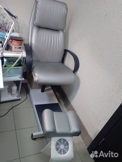 Продам кресло для педикюра