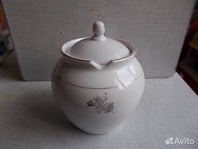 Сахарницы/ вазочки/крышки фарфор. Винтаж. СССР