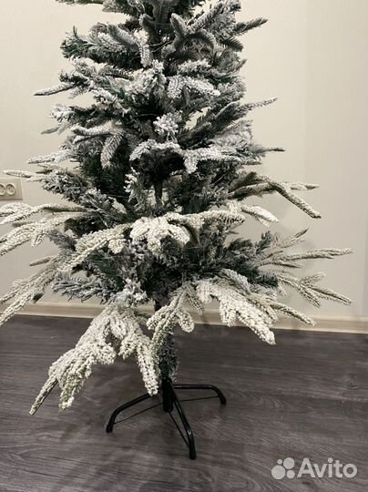 Елка новогодняя