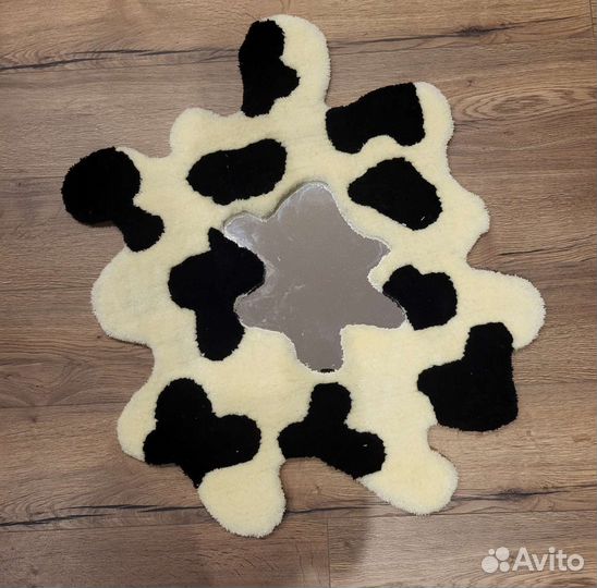 Ковровая рама с зеркалом ручной работы 75*75