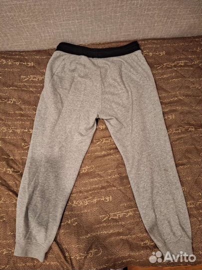 Широкие штаны Nike