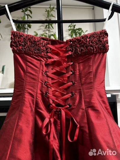 Платье Topaza pella 40-42 с диким шелком