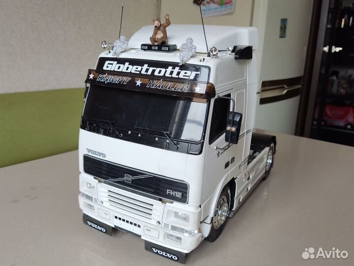 Тягач Volvo tamiya
