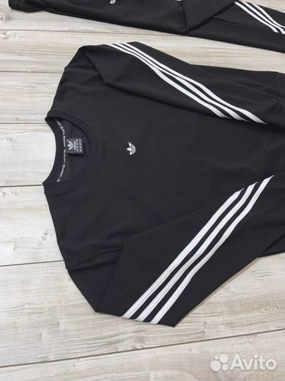 Спортивные костюмы Adidas
