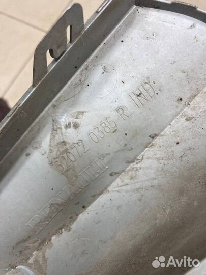 Накладка переднего бампера Renault Kaptur