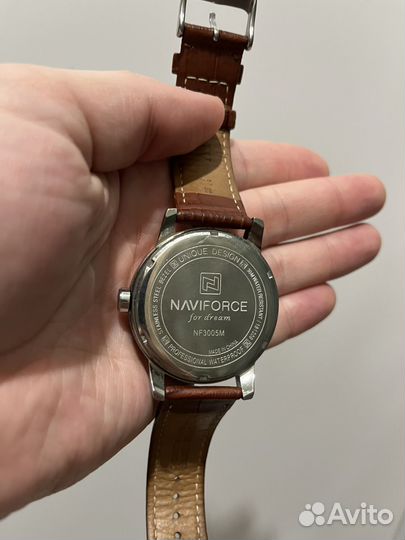 Наручные часы Naviforce