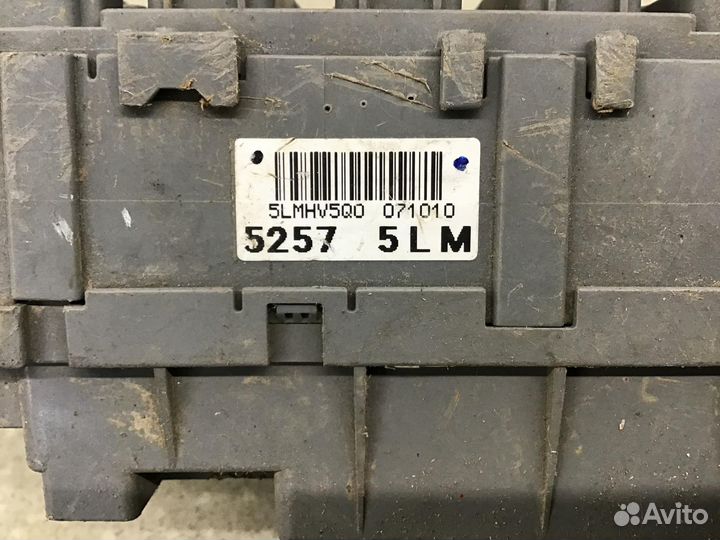Блок предохранителей Honda CR-V 2007-2012
