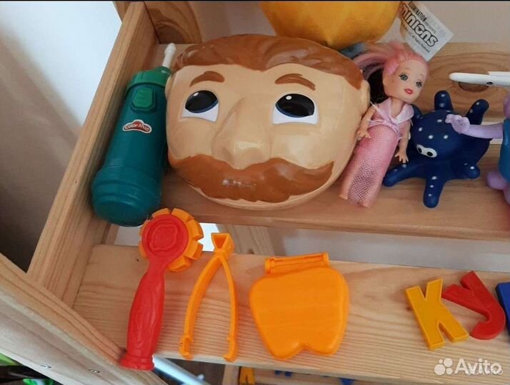 Игрушки пакетом вертолет миньон