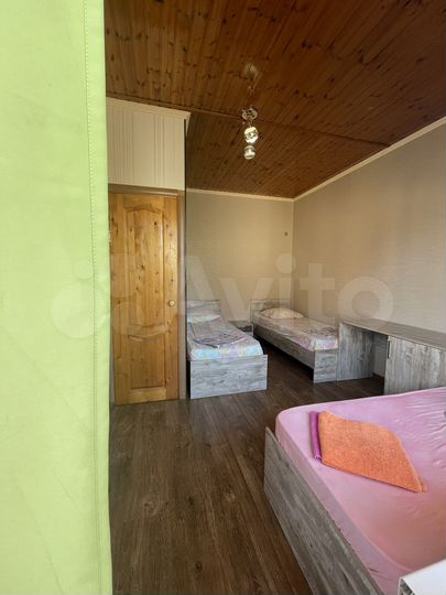 Комната 57 м², 1/2 эт.