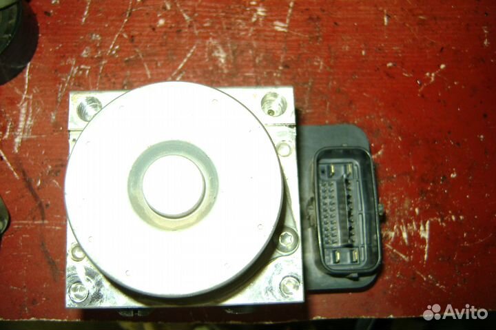 Блок ABS Mitsubishi L200 KB