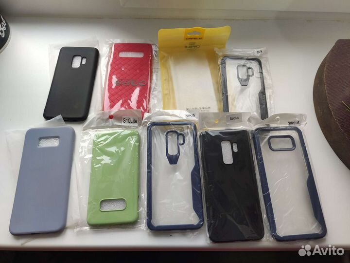 Чехлы на телефон