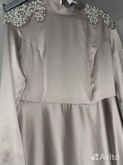 Вечернее платье в пол 44