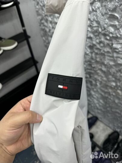 Tommy hilfiger ветровка