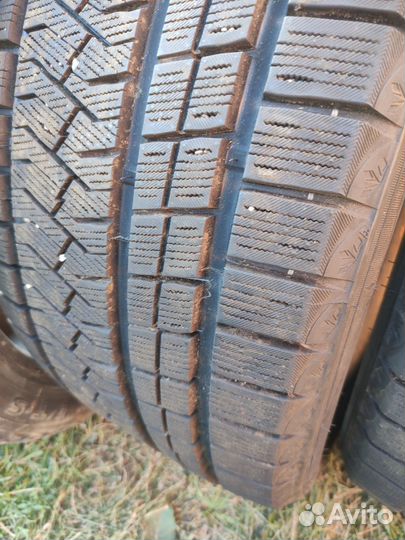 Triangle Snowlink PL02 275/40 R20 106V