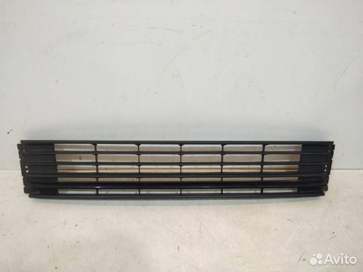 Фольксваген Поло 5 Седан решетка переднего бампера
