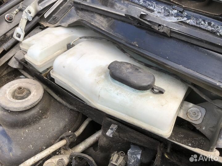 Бачок омывателя Renault Duster