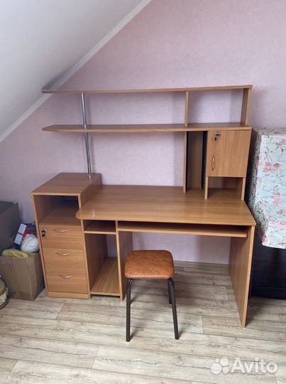 Компьютерный стол