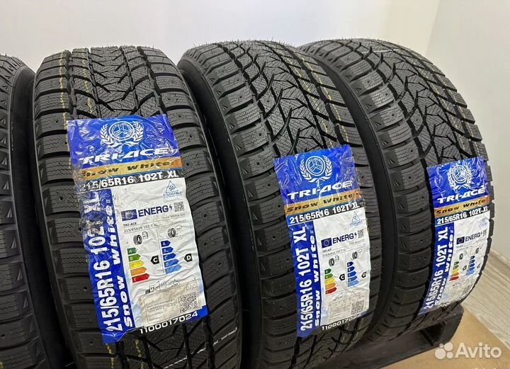 Tri Ace Snow White II 215/65 R16 38T